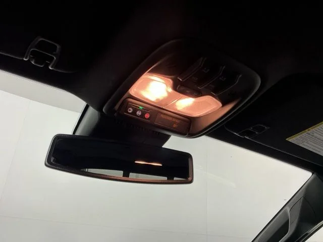 Used 2024 Summit White GMC Denali image 23