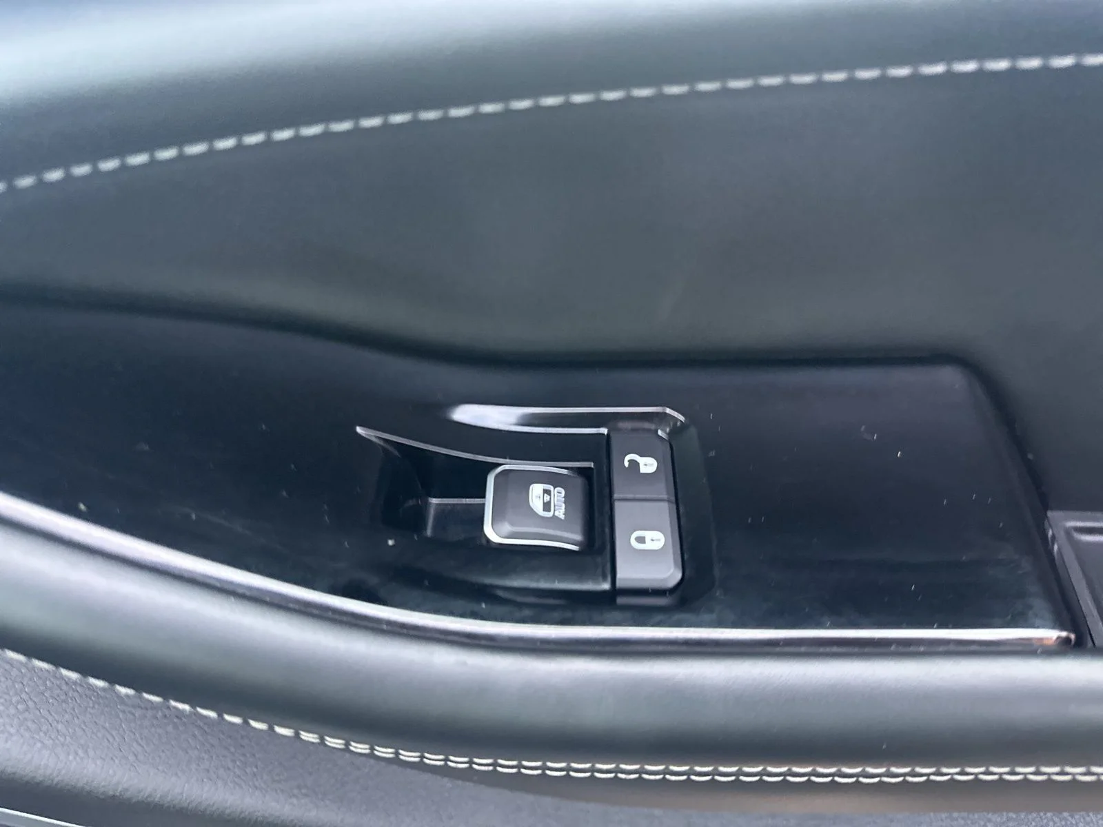 Used 2024 Black Jeep Overland image 46
