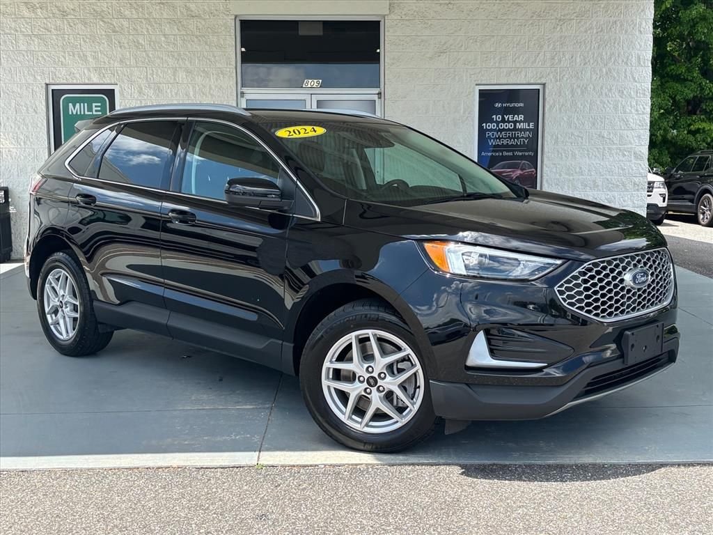 2024 Ford Edge SEL AWD's photo
