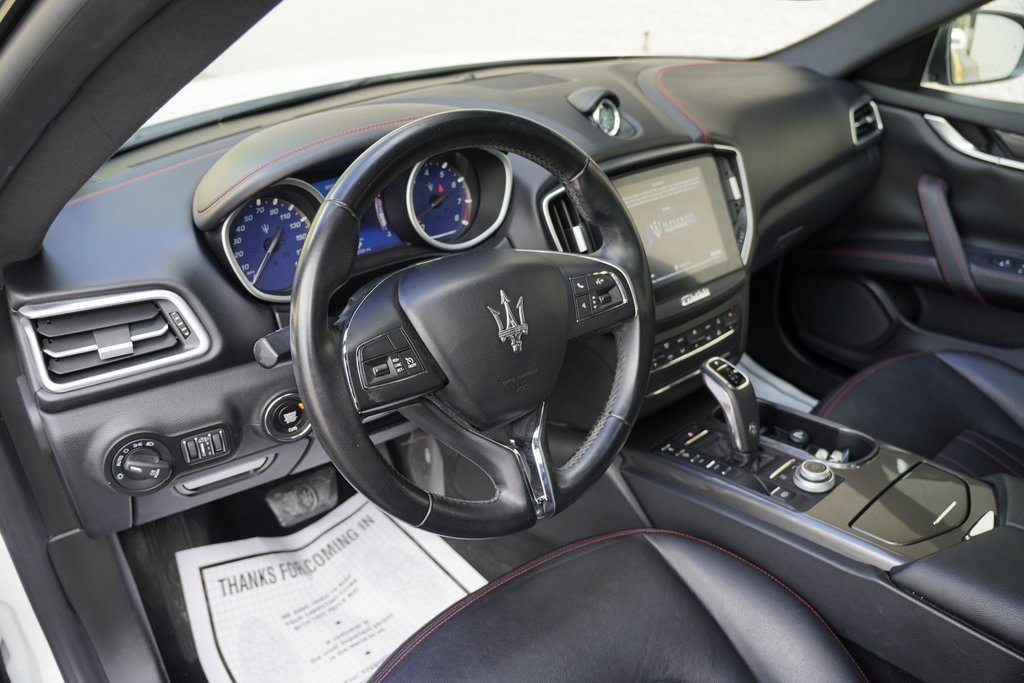 2019 Maserati Ghibli Base photo 2