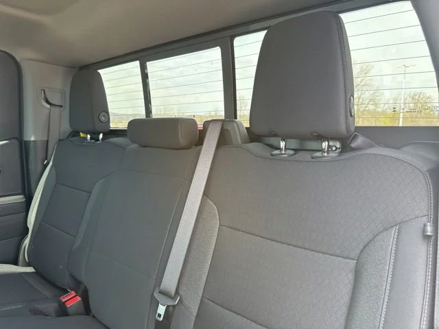 New 2026 Summit White GMC SLE image 39