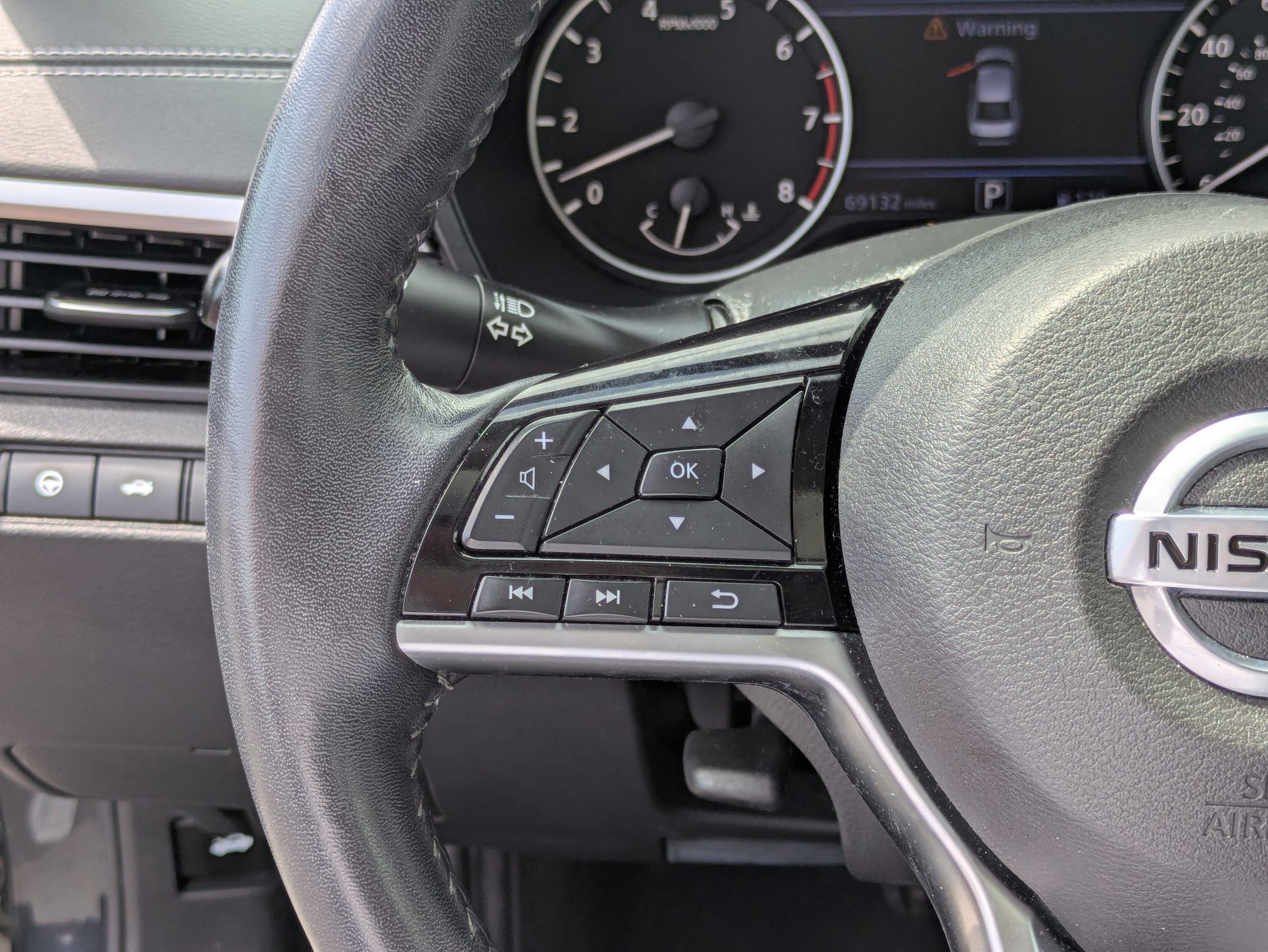 Used 2020 Storm Blue Metallic Nissan 2.5 SV image 18