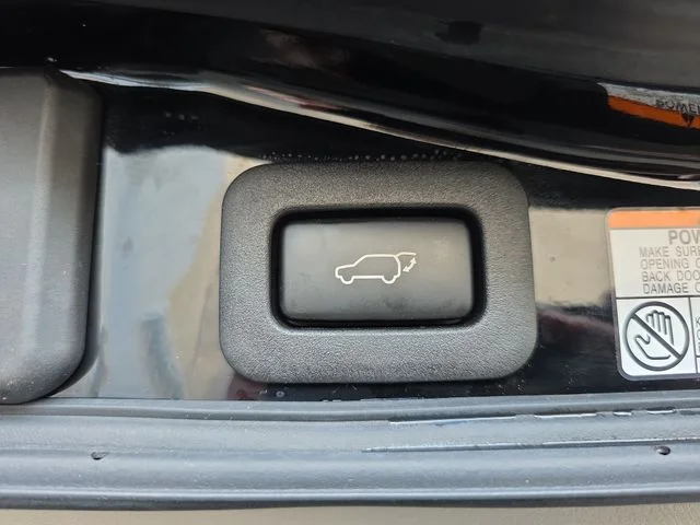 Used 2018 Onyx Black Lexus 570 image 15