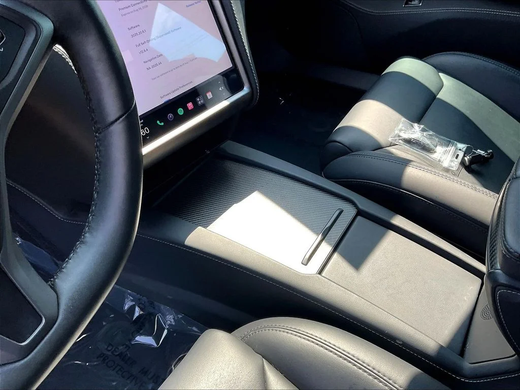 Used 2020  Tesla Performance image 17