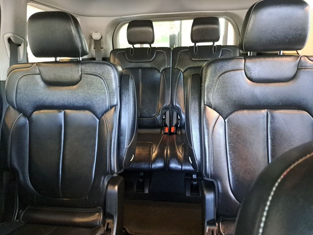 Used 2022 Gray Jeep Limited image 26