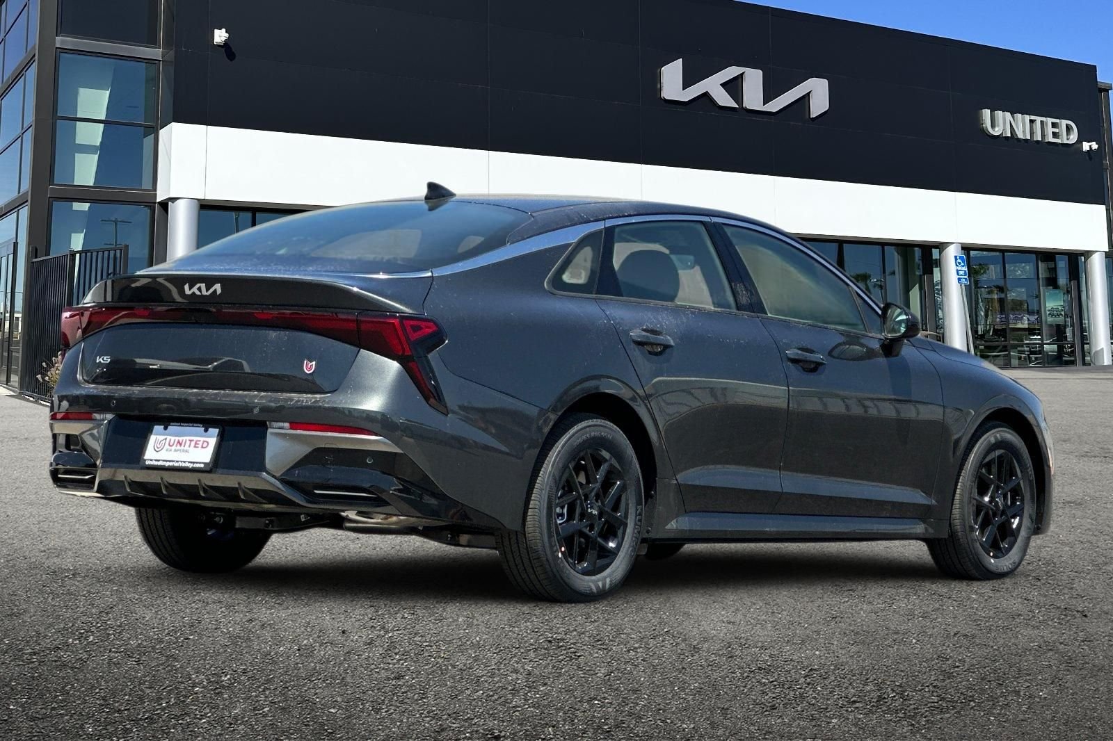 New 2026 Gray Kia LXS image 4