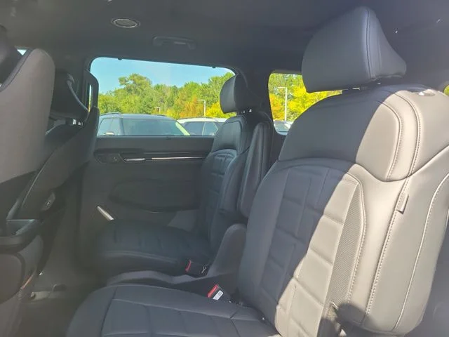 New 2026 Glacial White Pearl Kia Land AWD image 9