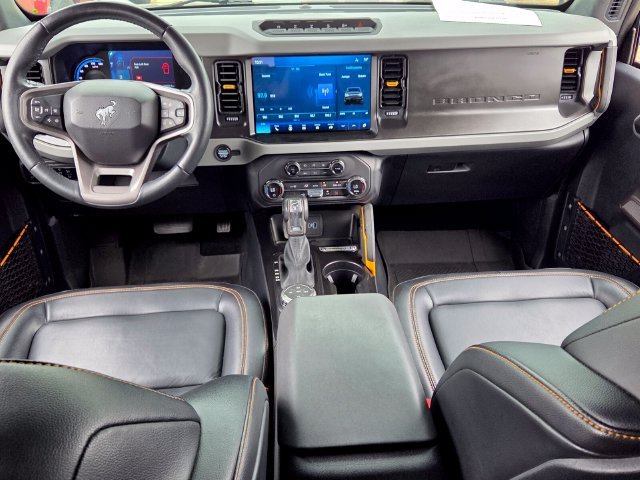 Used 2023 Gray Ford Badlands image 9