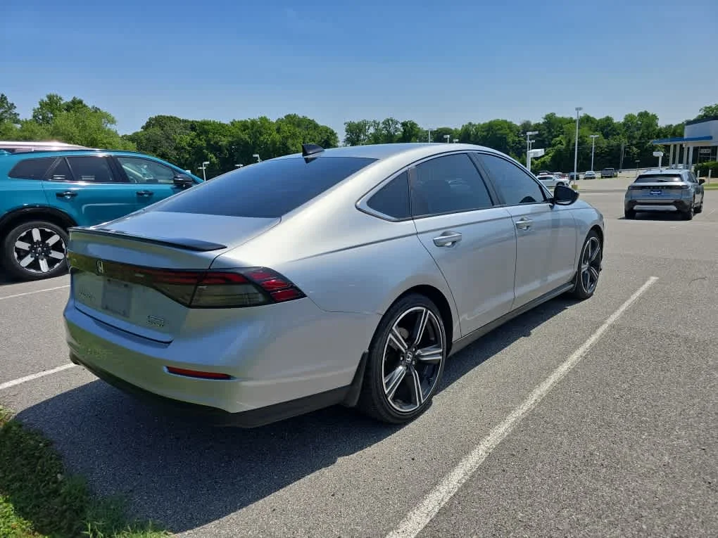 Certified Used 2024 Solar Silver Metallic Honda Sport image 7