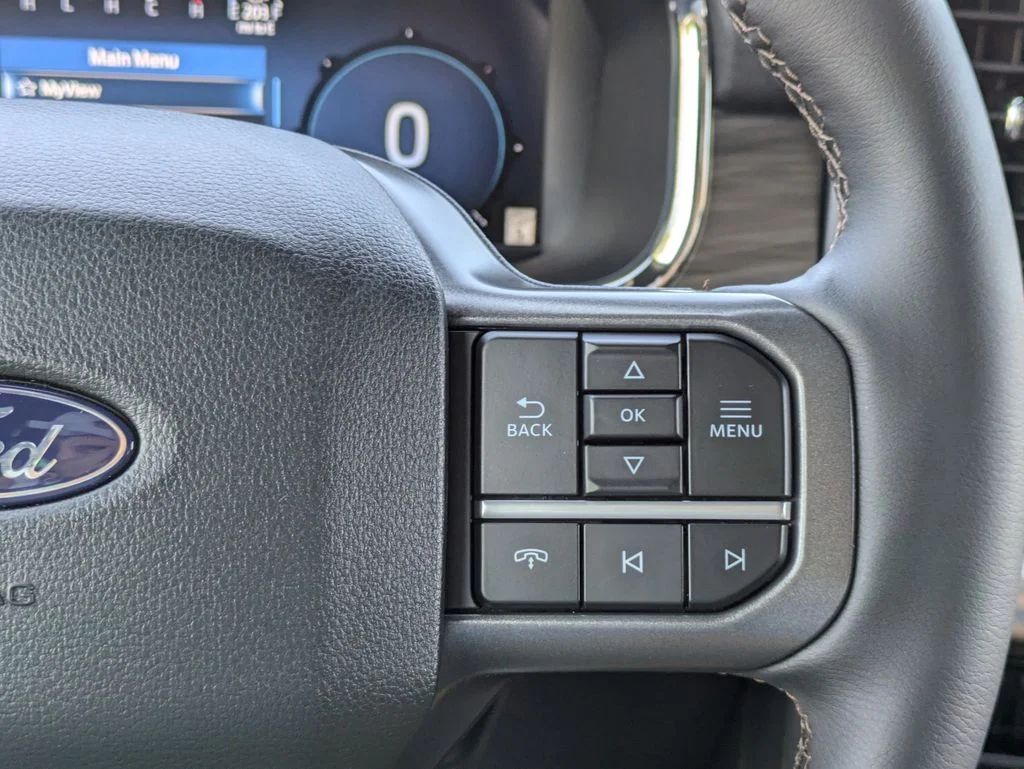 New 2026 Iconic Silver Metallic Ford Lariat image 28