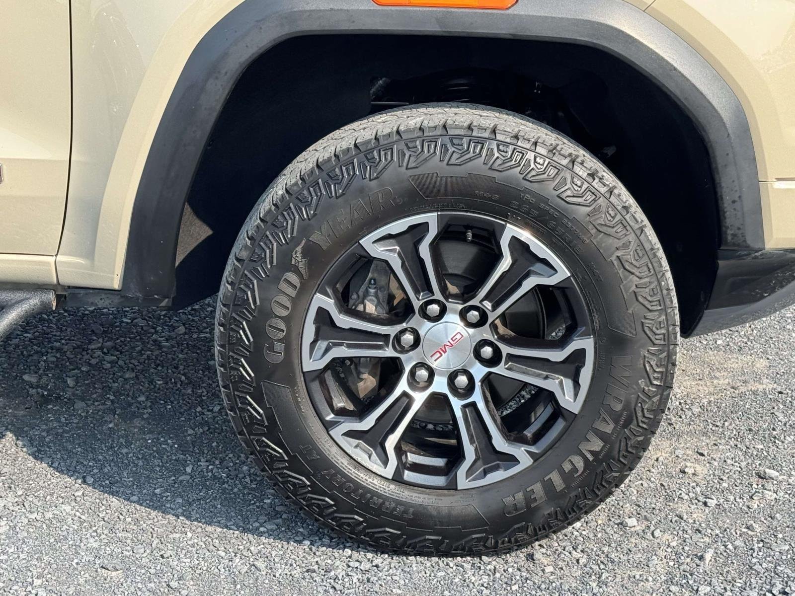 Used 2023 Desert Sand Metallic GMC 4WD AT4 image 27