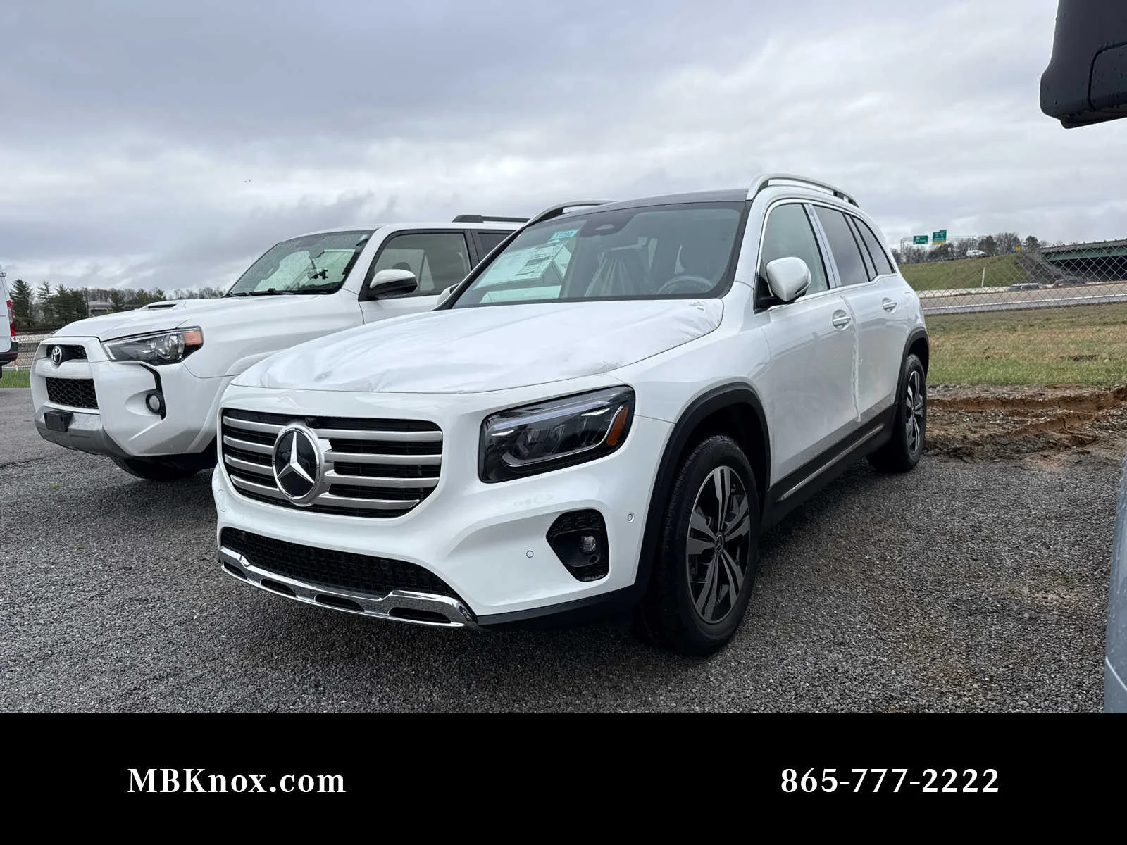 2026 Mercedes-Benz GLB GLB 250 4MATIC's photo