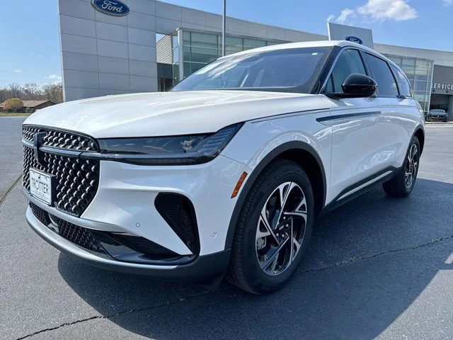 2024 Lincoln Nautilus Premiere AWD's photo