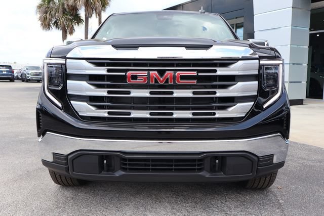 New 2026 Onyx Black GMC SLE image 3