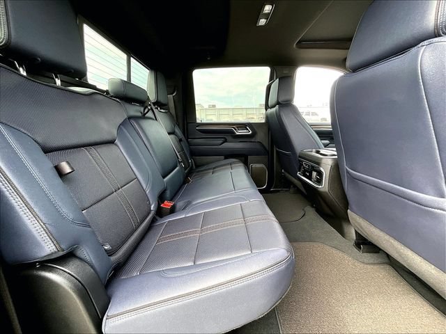 Used 2025 Black Chevrolet High Country image 16