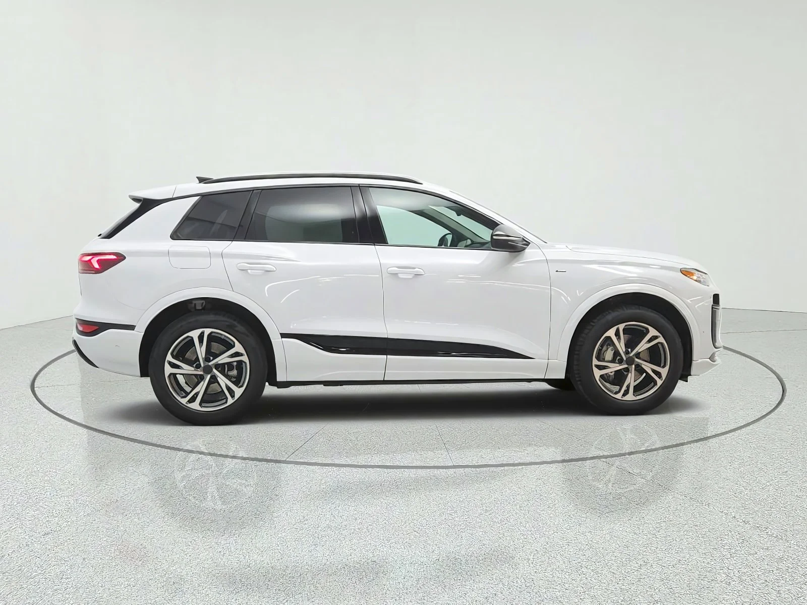 New 2027 Glacier White Metallic Audi Premium Plus quattro image 4