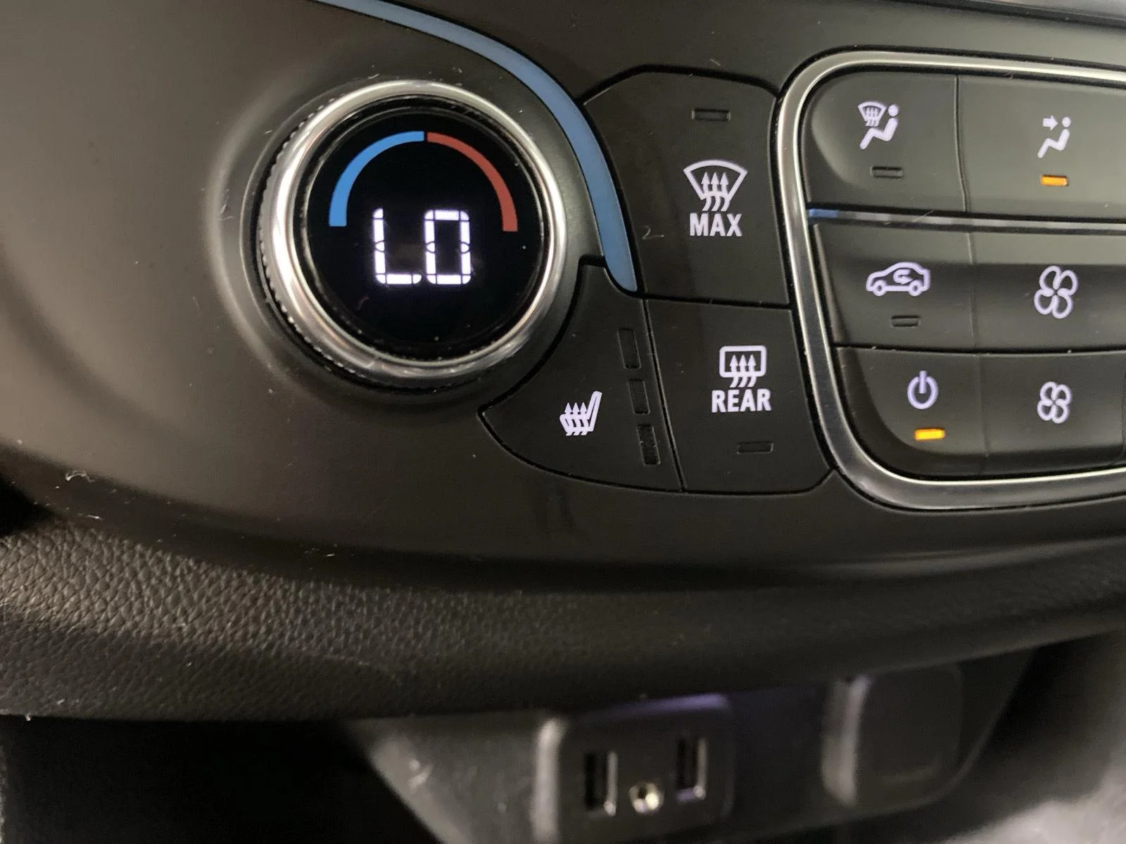 Used 2021 MOSAIC BLACK METALLIC Chevrolet LT Cloth image 19