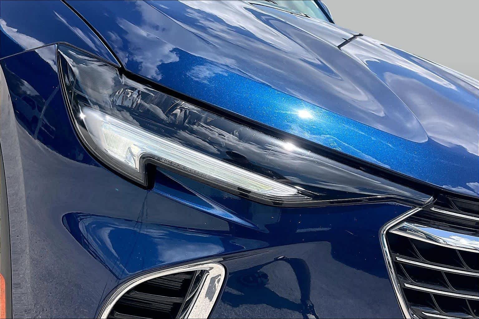 Used 2023 Sapphire Metallic Buick Essence image 26