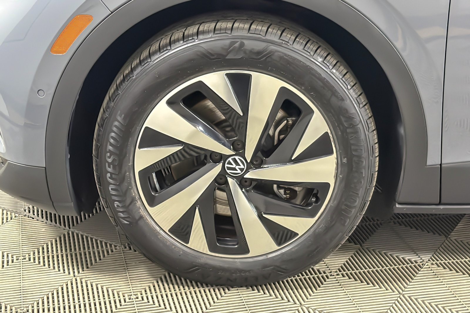 Used 2023 Pure Gray Volkswagen Pro RWD w/LG Battery image 26