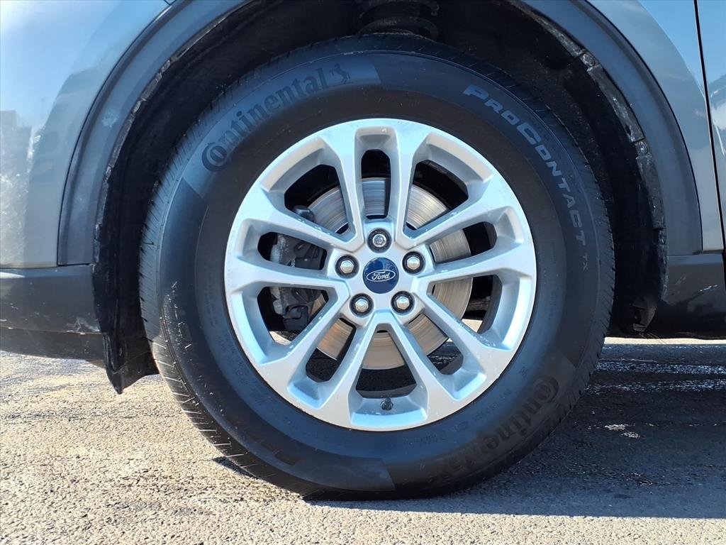 Used 2022 Carbonized Gray Ford SE image 9