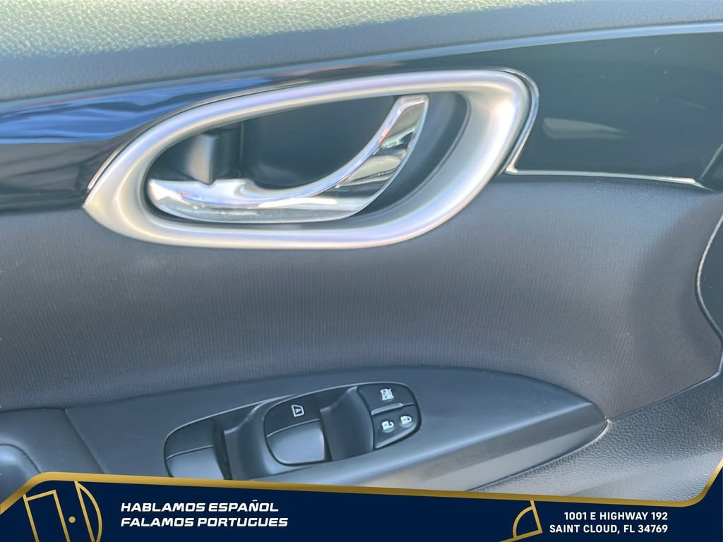 Used 2019 White Nissan SV image 11