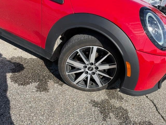 Used 2022 Chili Red MINI Cooper S image 15