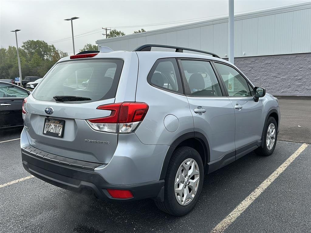 2019 Subaru Forester 2.5i photo 3