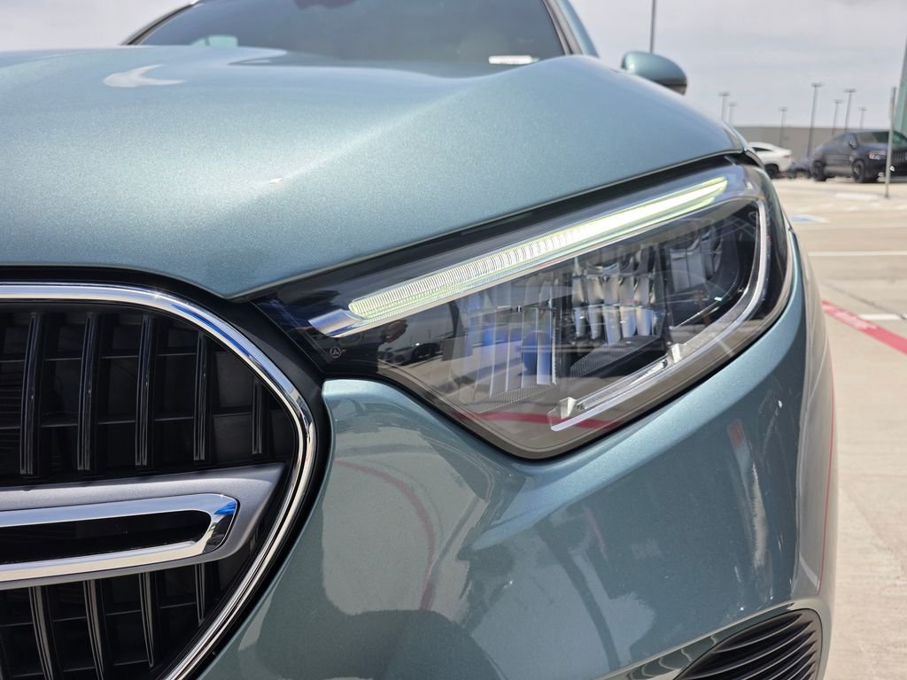 New 2026 Verde Silver Metallic Mercedes-Benz GLC 300 image 9