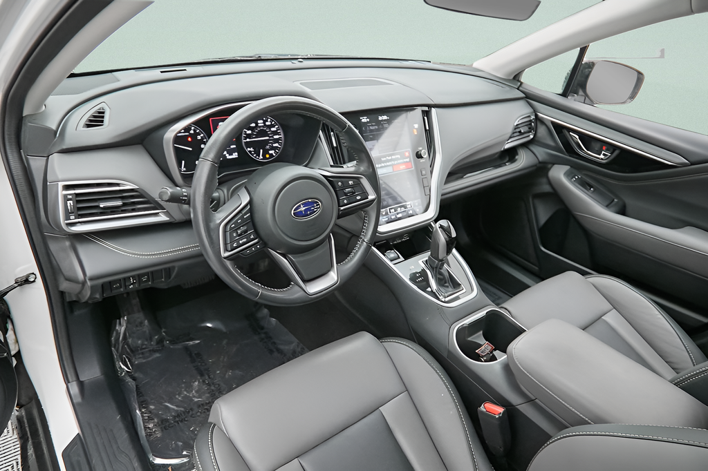Used 2023 Crystal White Pearl Subaru Onyx Edition image 19