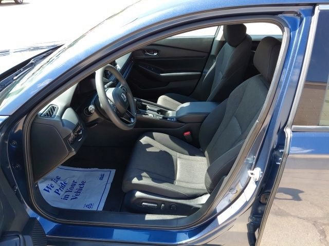 Used 2024 Canyon River Blue Metallic Honda EX image 25