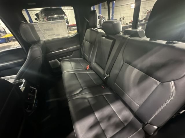 New 2026 Carbonized Gray Metallic Ford Lariat® image 31