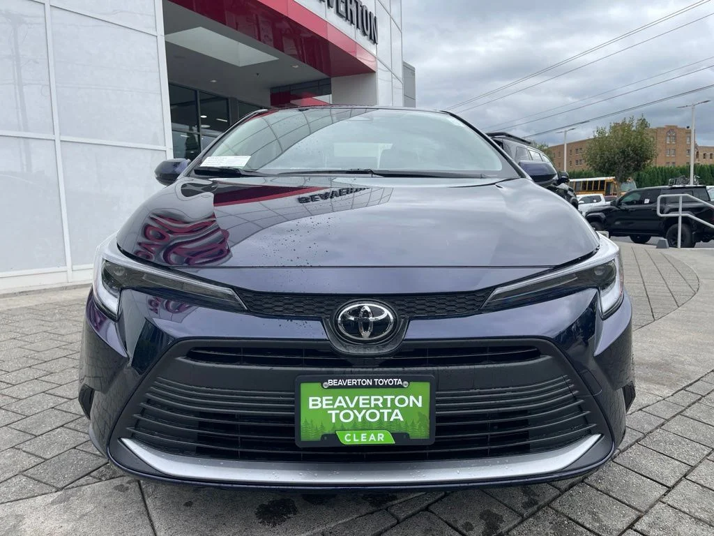 2026 Toyota Corolla XLE - Photo 8
