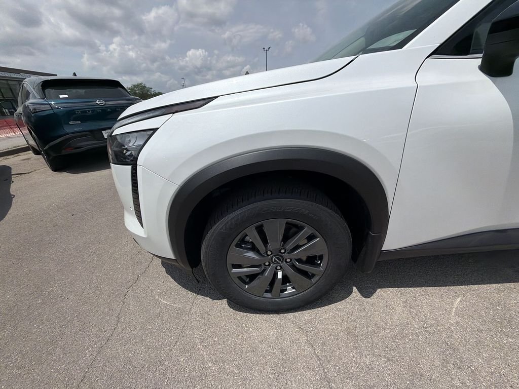 New 2026 White Nissan SV image 10
