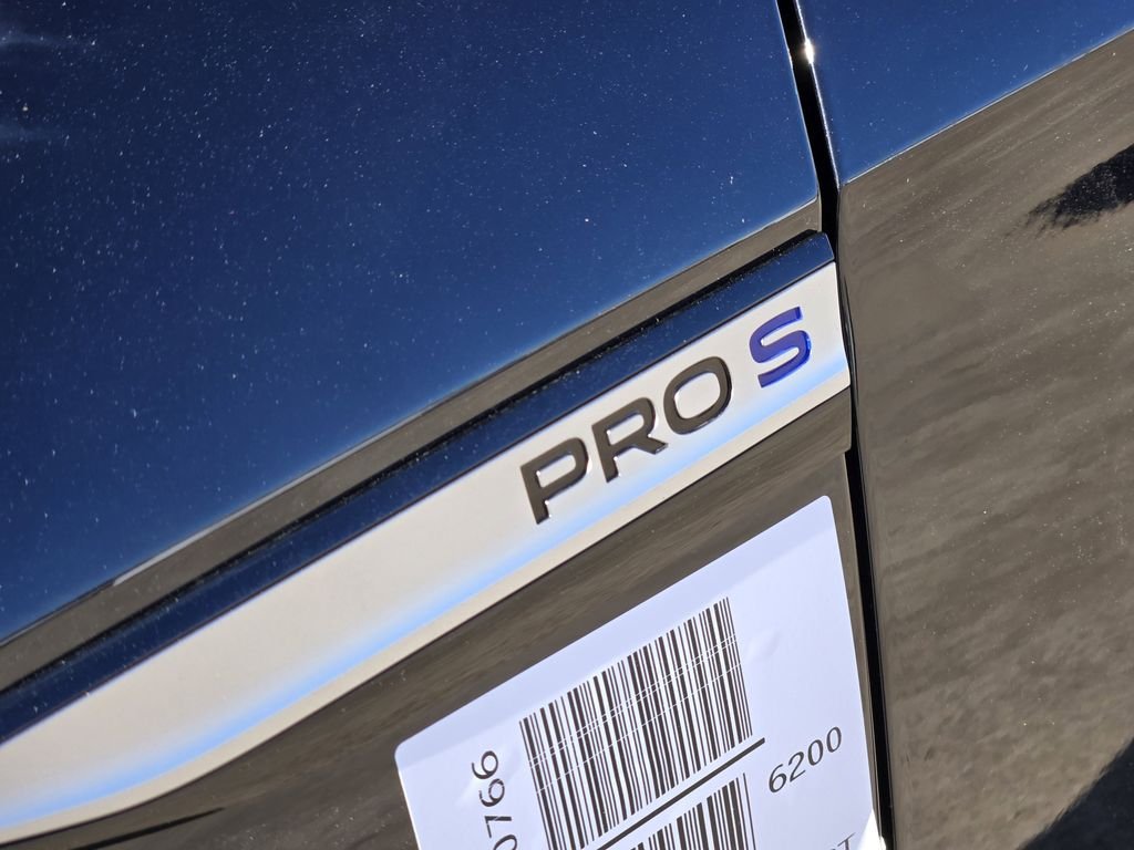 New 2025 Black Volkswagen Pro S image 8