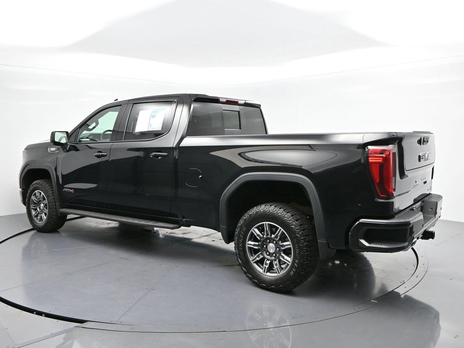 Used 2024 Onyx Black GMC AT4 image 5