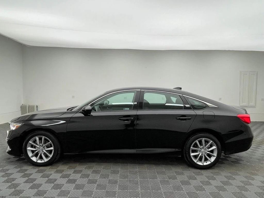 Used 2021 Crystal Black Pearl Honda LX image 10