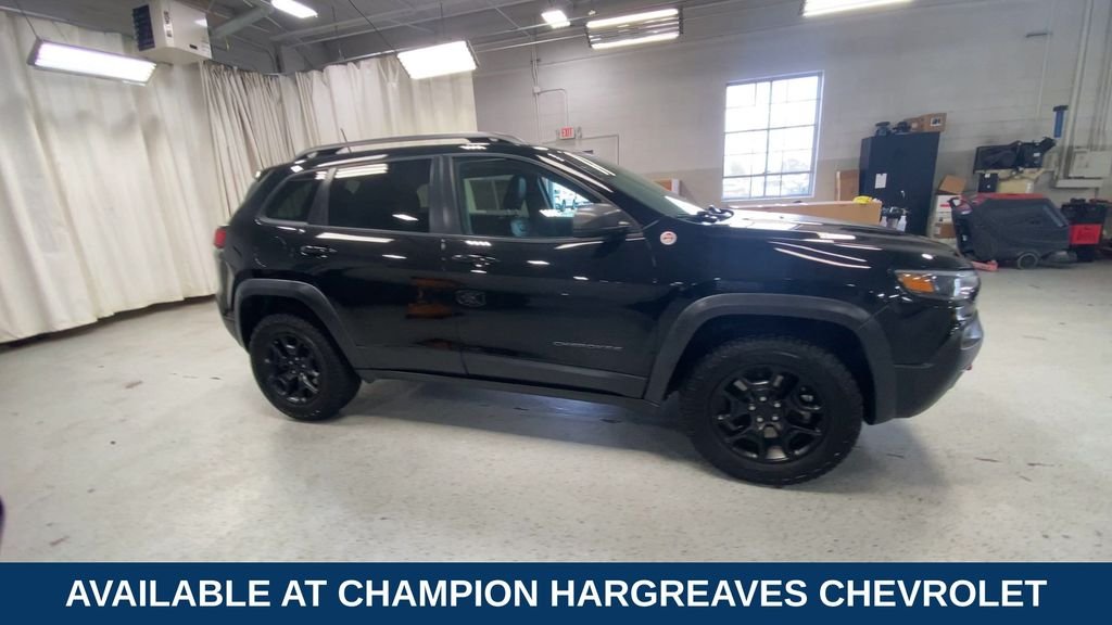 Used 2021 Diamond Black Jeep Trailhawk image 6