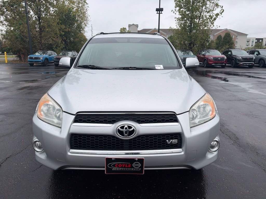Used 2009 Silver Toyota Limited image 8