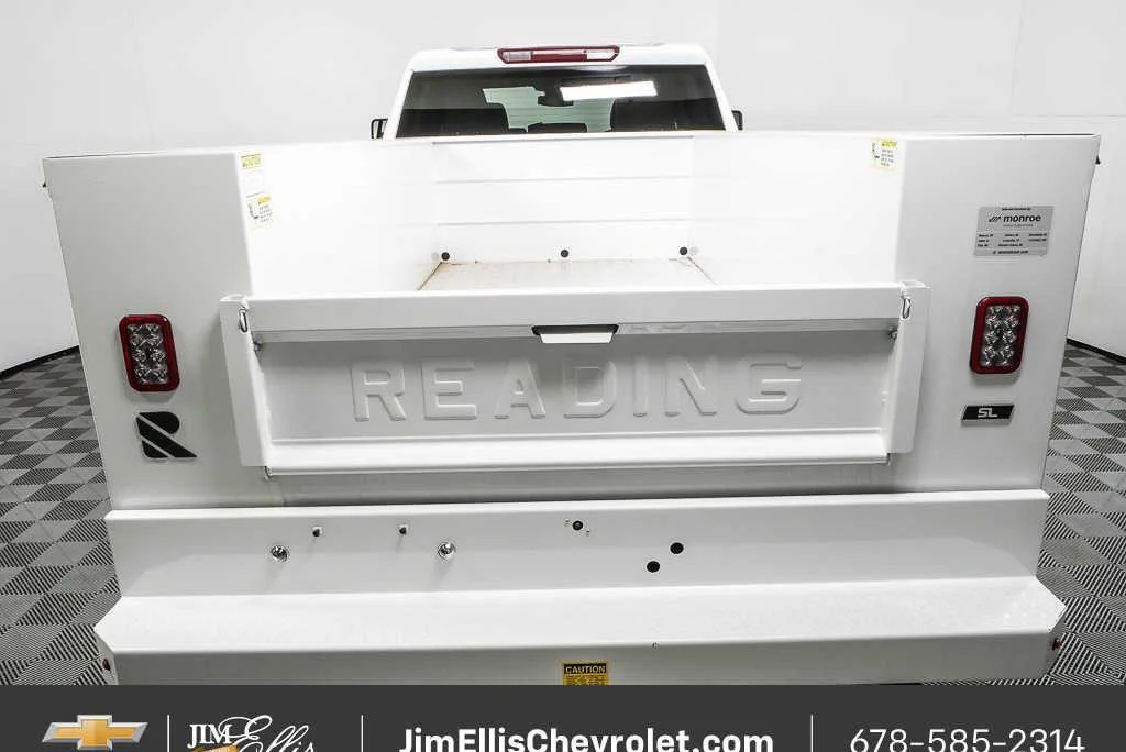 New 2025 Summit White Chevrolet WT image 23