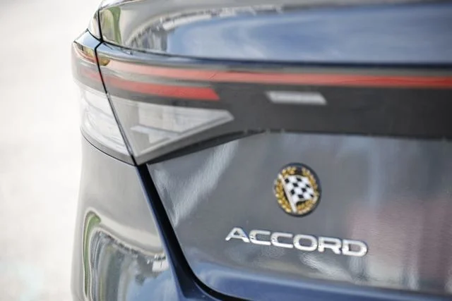 New 2026 Meteorite Gray Metallic Honda SE image 12