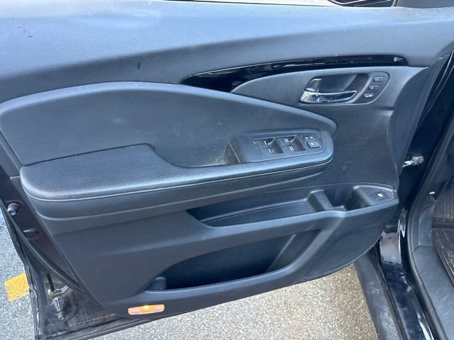 Certified Used 2017 Crystal Black Pearl Honda RTL-E image 14