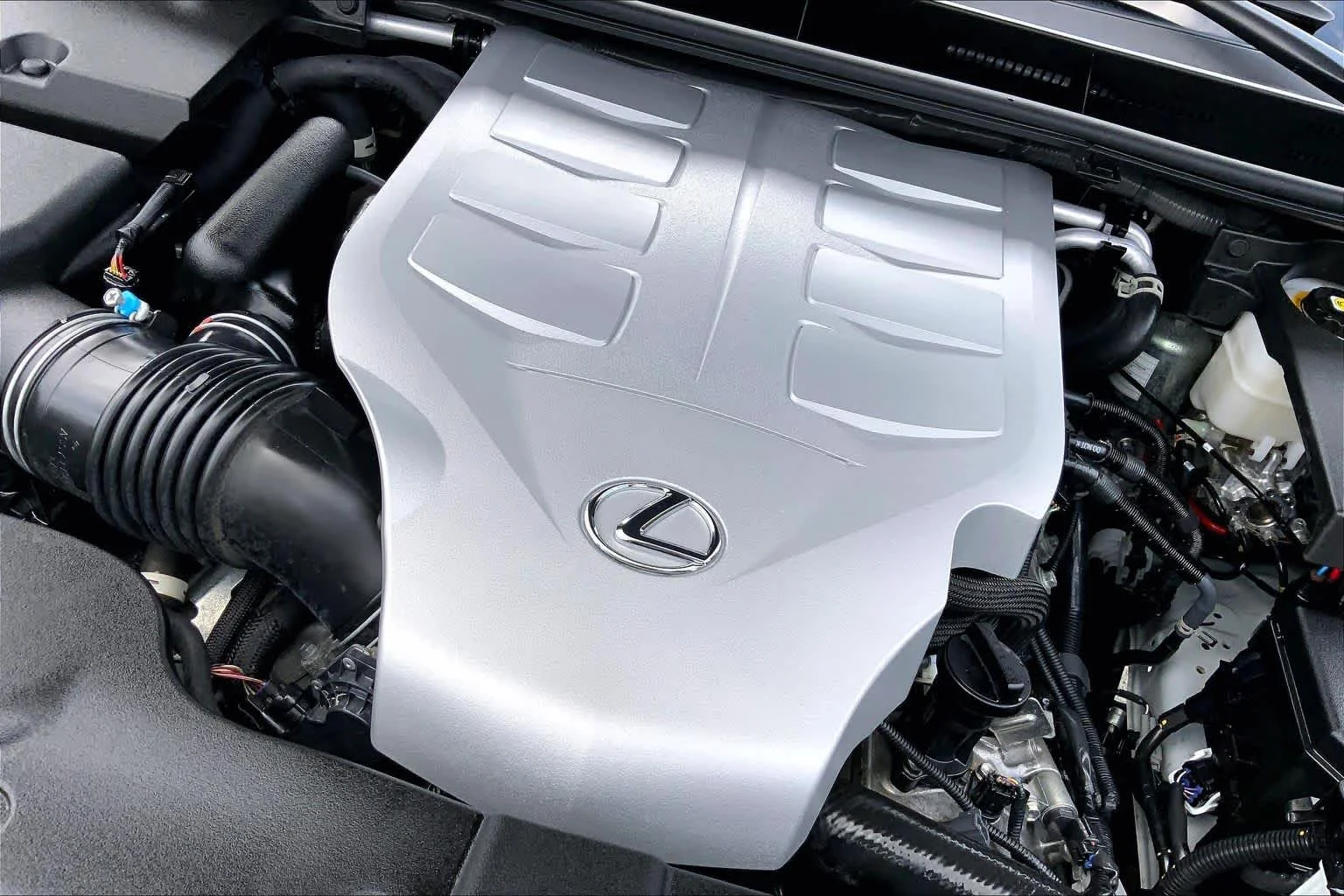 Certified Used 2023 EMINENT WHITE PEARL Lexus Premium image 33