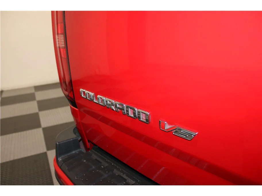 Used 2019 Red Hot Chevrolet 2WD LT image 19