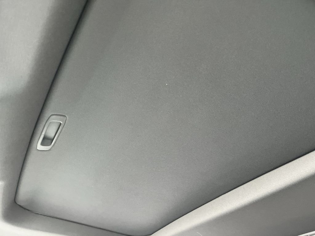 Used 2025 Silver GMC SLT image 21