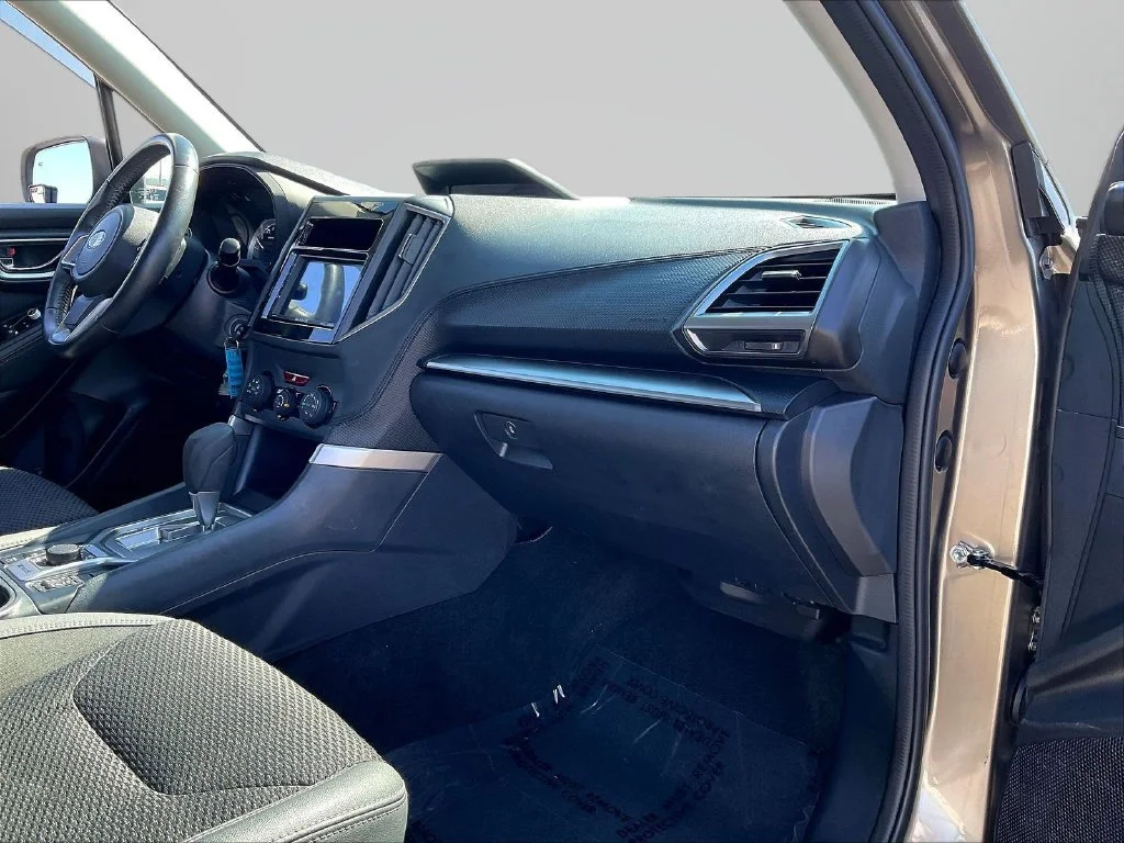 Used 2019 Brown Subaru Premium image 29