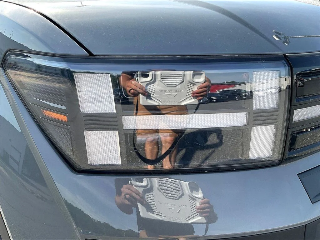 New 2026 Gray Hyundai XRT image 34