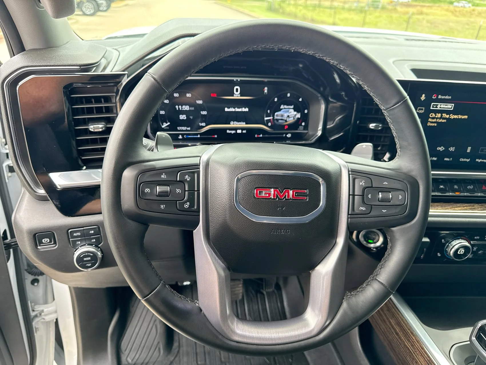 Used 2025 Summit White GMC Elevation image 14