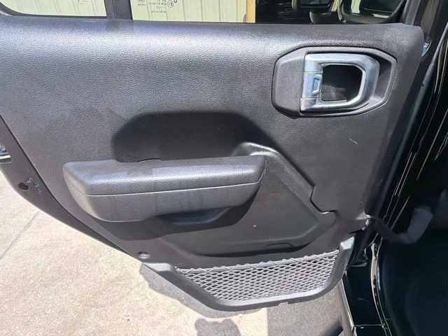 Used 2023 Black Jeep Willys image 13