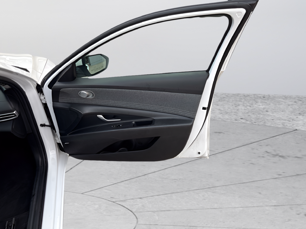Used 2025 White Hyundai Limited image 46