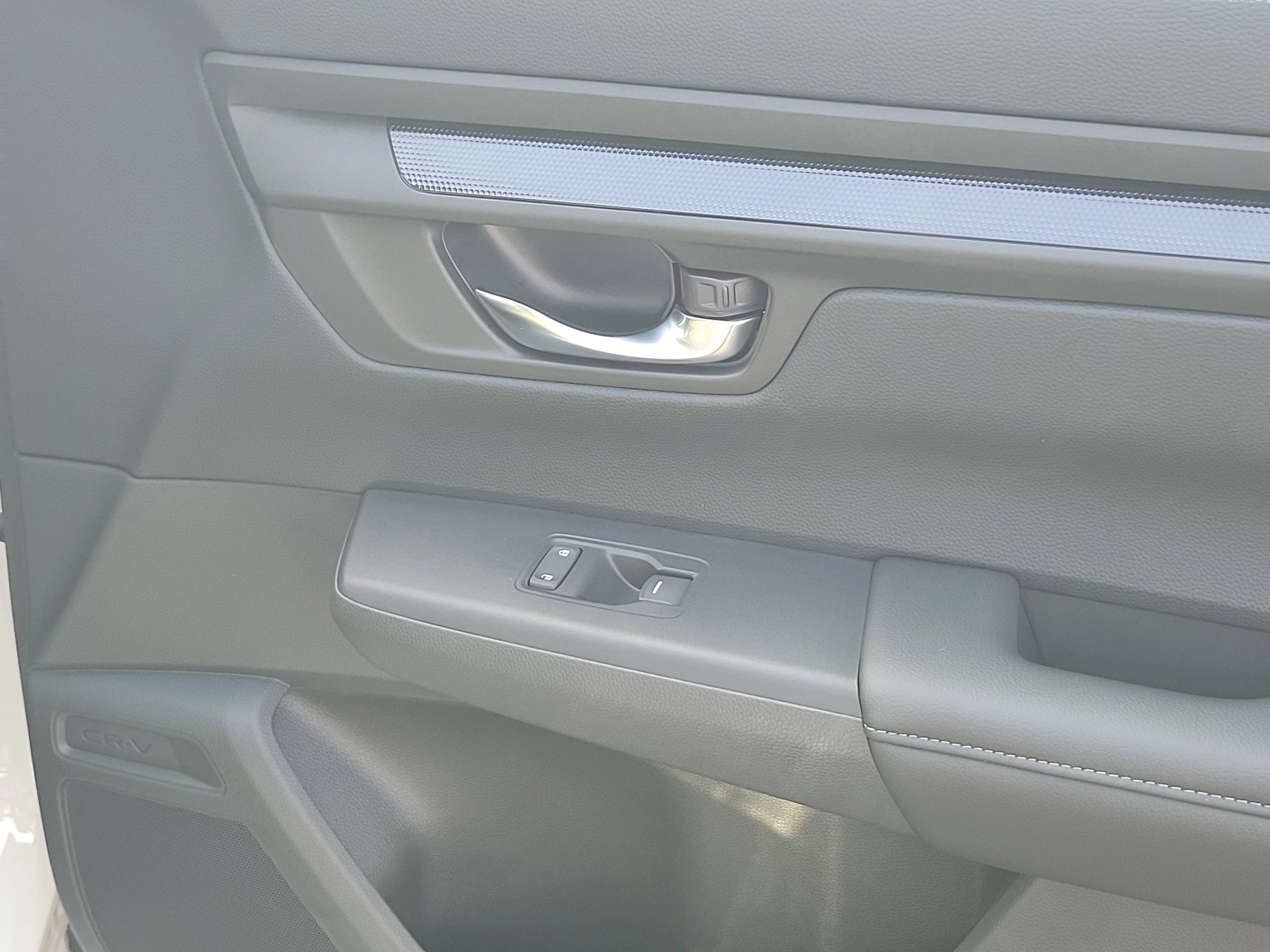 New 2026 Platinum White Pearl Honda LX image 13